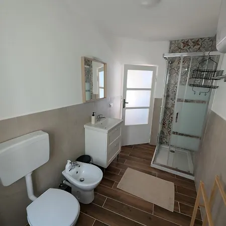 Semesterbostad The Sunflower Of Pognana Lario