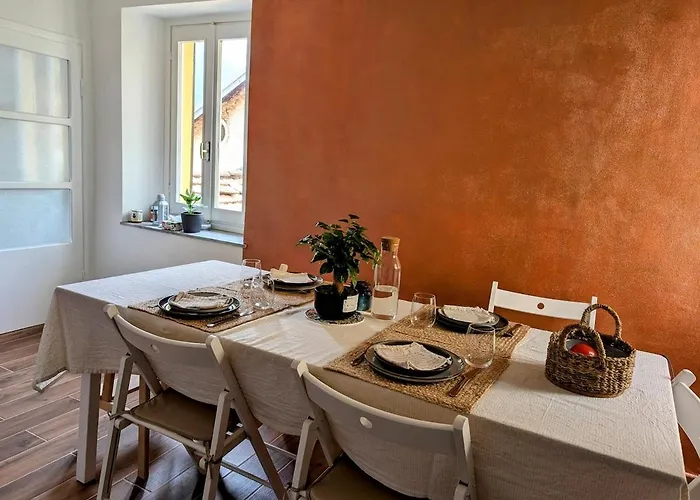 The Sunflower Of Ferienhaus Pognana Lario